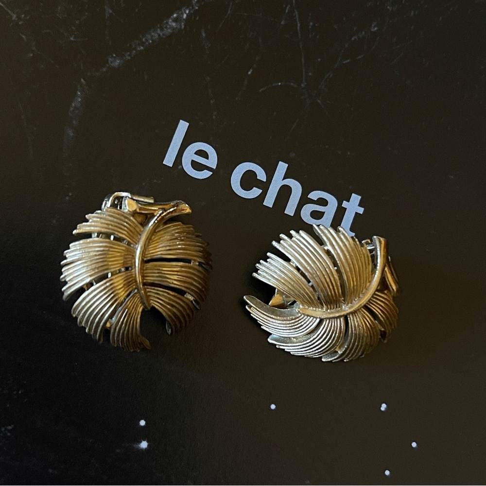 Vintage Gold Tone Clip Back Earrings